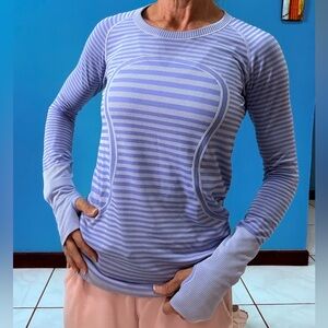 Lululemon Athletica purply-blue workout top sz 6-8